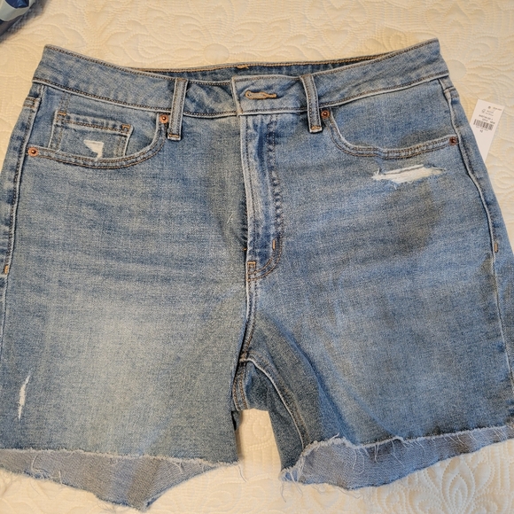 Old Navy Jean shorts - Picture 4 of 4